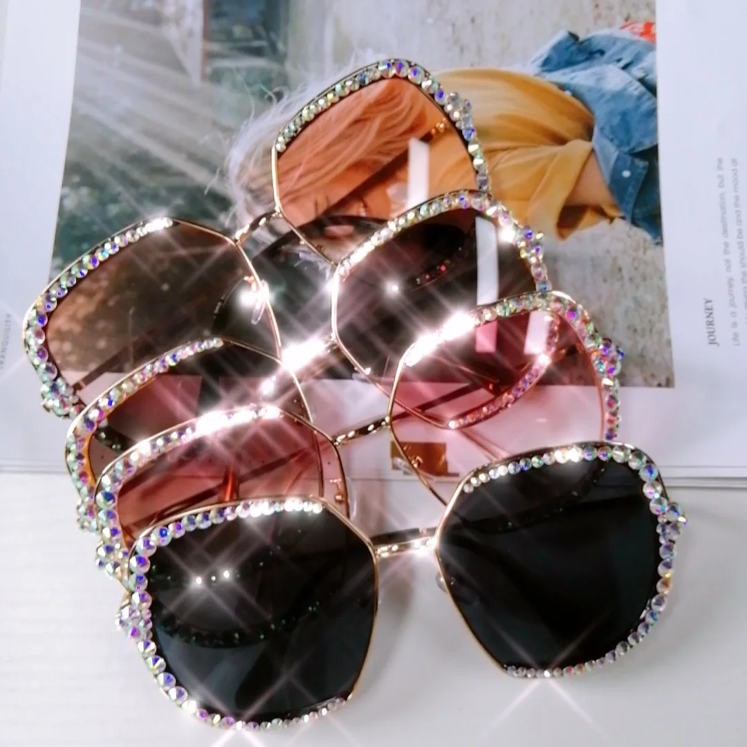 SKYWAY Wholesale Fashion Sunglasses Women Brand Designer Rhinestone Sunglasses Vintage Shades
SKYWAY Wholesale Fashion Sunglasses Women Brand Designer Rhinestone Sunglasses Vintage Shades