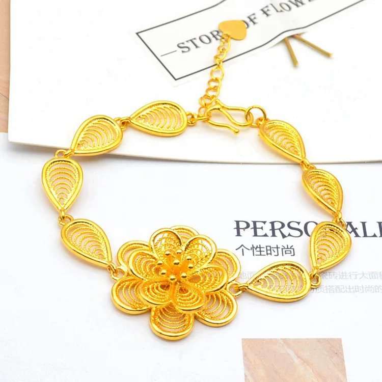 Jewelry Simple Gold Plated Exquisite Jewelry Peony Flower Bracelet Female Atmosphere Girlfriend Gift
Jewelry Simple Gold Plated Exquisite Jewelry Peony Flower Bracelet Female Atmosphere Girlfriend Gift