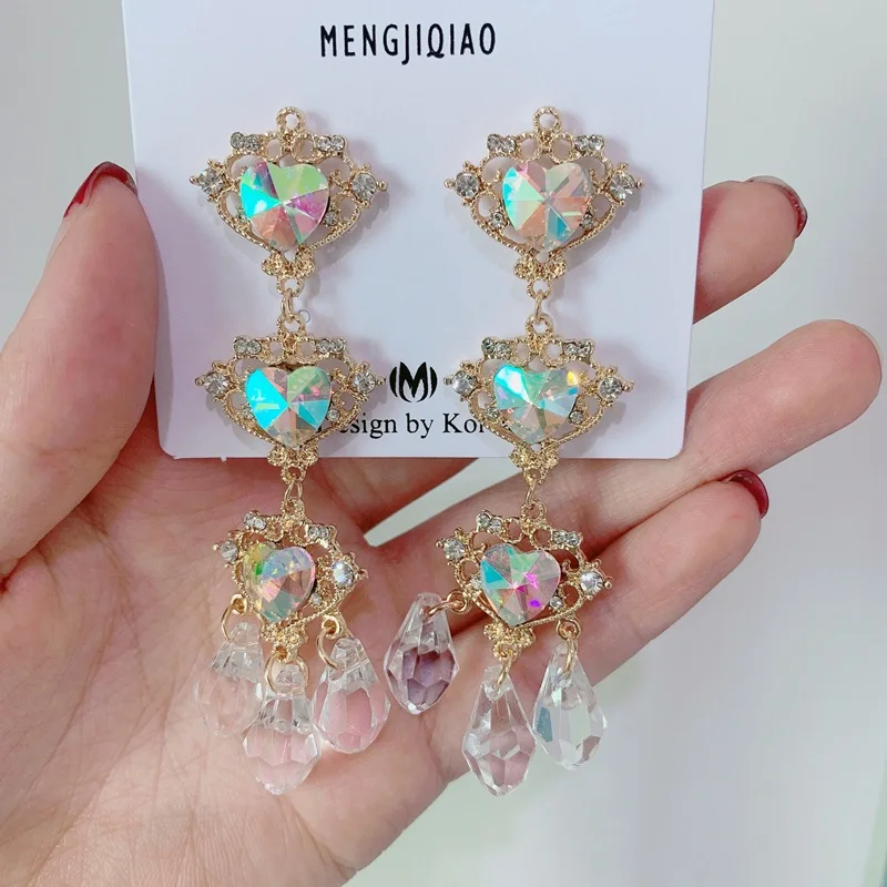 New Korean Shiny Heart Crystal Drop Earrings For Women Fashion Shell Rhinestone Boucle D'oreille Party Jeweley Gift
New Korean Shiny Heart Crystal Drop Earrings For Women Fashion Shell Rhinestone Boucle D'oreille Party Jeweley Gift