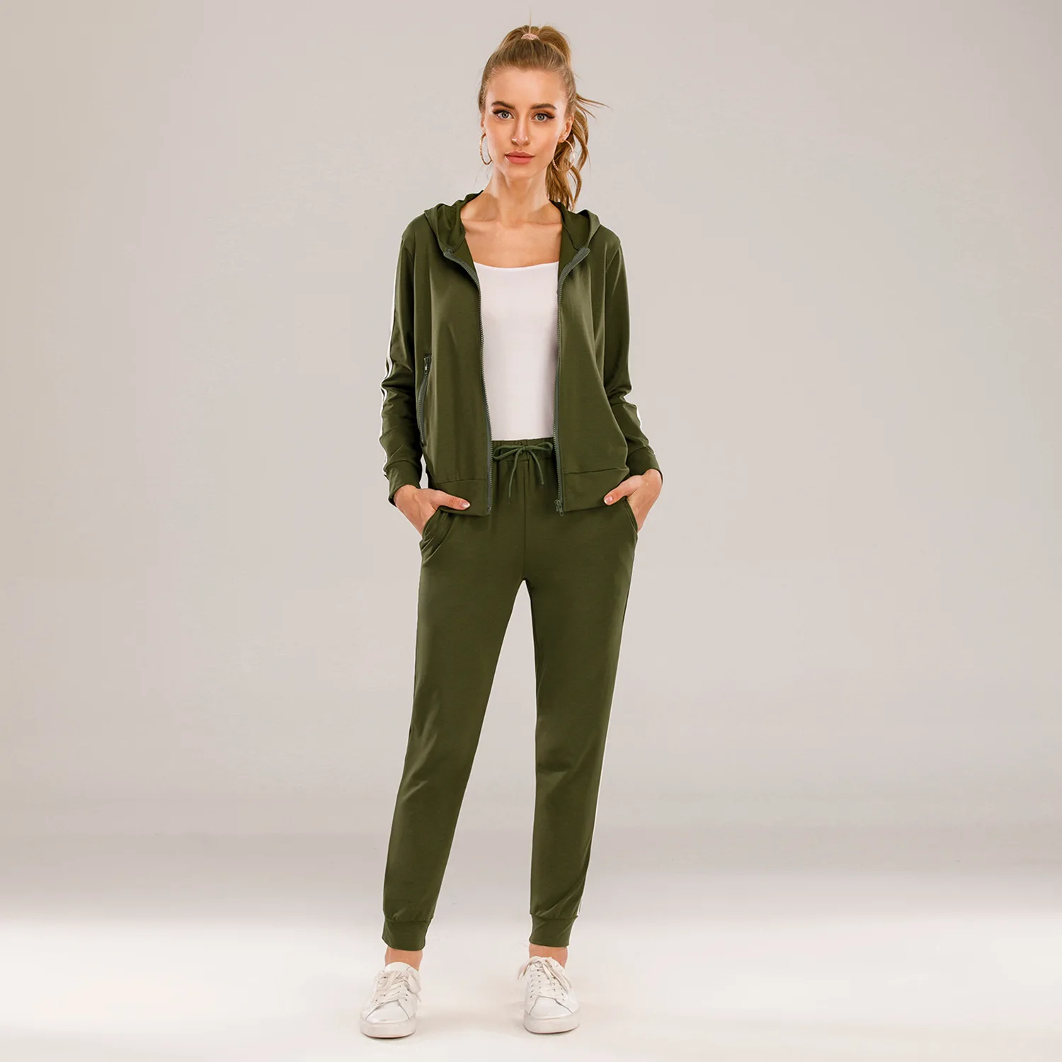 Women Jogging Tracksuits Sports Wear Pants Set Sport Ladies Two-Piece Fitness Yoga Two Piece Women Tracksuit Hooded Jacket, Customized colors
Women Jogging Tracksuits Sports Wear Pants Set Sport Ladies Two-Piece Fitness Yoga Two Piece Women Tracksuit Hooded Jacket, Customized colors