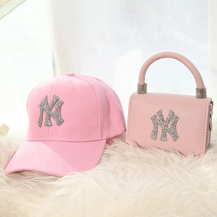 fashion Diamonds ny hand bags and baseball cap sets luxury purses for women 2021 handbags high quality pu leather Messenger bags
fashion Diamonds ny hand bags and baseball cap sets luxury purses for women 2021 handbags high quality pu leather Messenger bags
