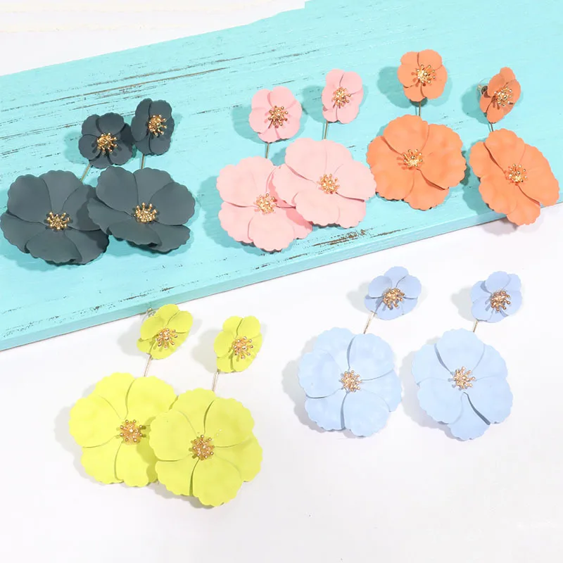 European and American Korean Alloy Gold Metal Earrings Spray Paint Multi-layer Flower Drop Earrings For Girl Bridal Wedding, Golden
European and American Korean Alloy Gold Metal Earrings Spray Paint Multi-layer Flower Drop Earrings For Girl Bridal Wedding, Golden