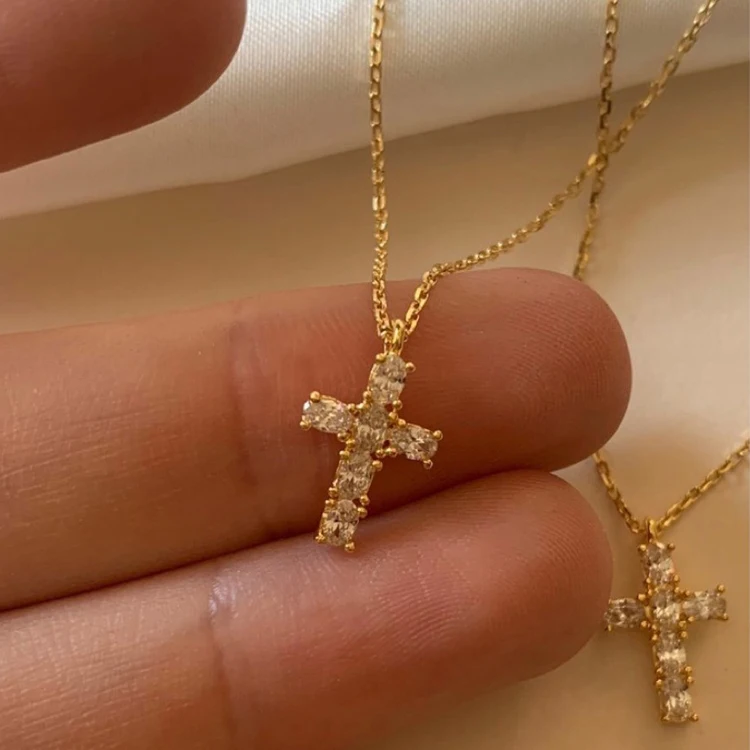 Waterproof Jewelry Stainless Steel 18K Gold Plated Small Mini Cross Pendant Diamond Necklace
Waterproof Jewelry Stainless Steel 18K Gold Plated Small Mini Cross Pendant Diamond Necklace