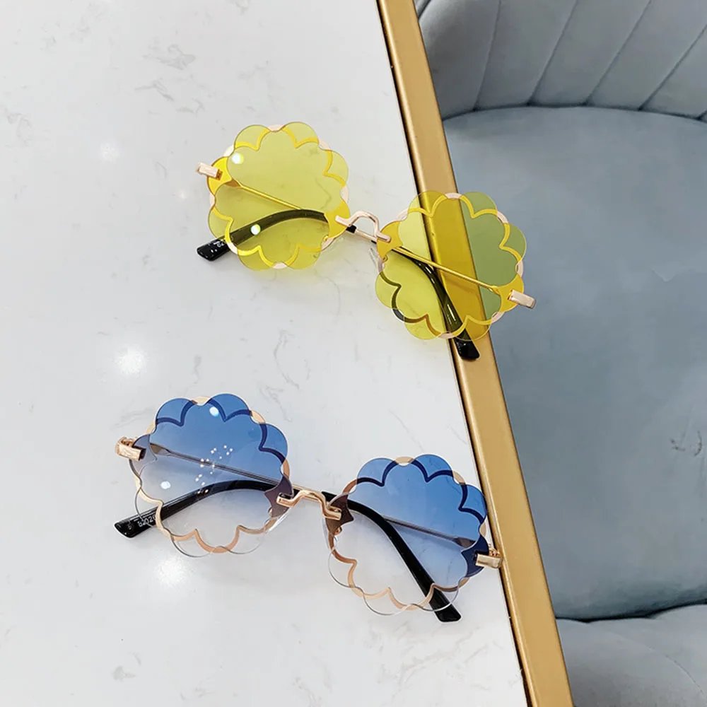 2021 fashion kids shades glasses baby flower sunglasses 2020 metal frame eyewear, Custom colors
2021 fashion kids shades glasses baby flower sunglasses 2020 metal frame eyewear, Custom colors