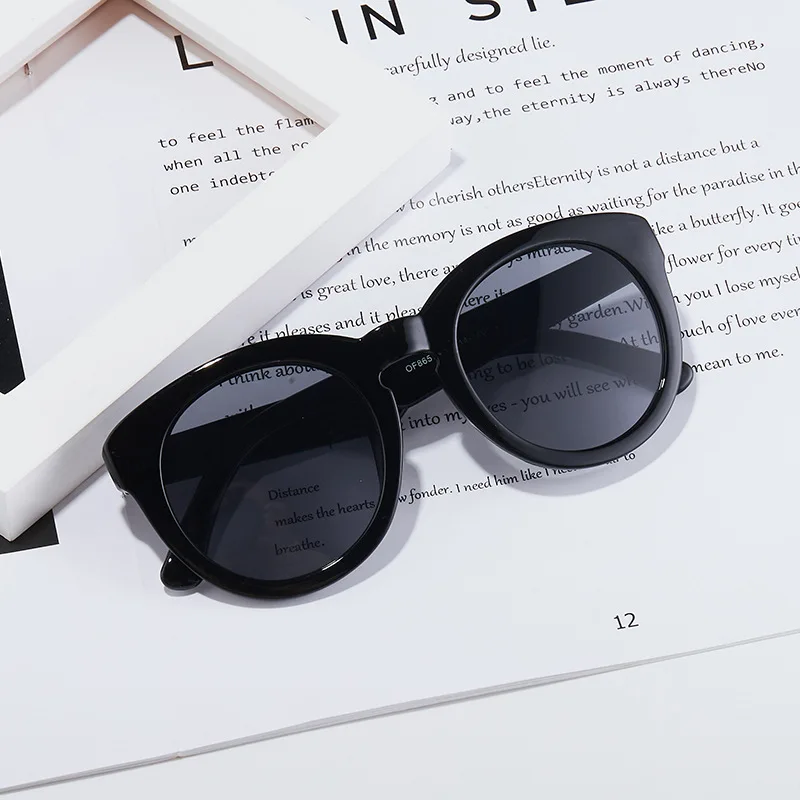 MJ-0413 Ms New Fashion In Europe And The Personality Street Snap Vintage Luxury Sunglasses Women
MJ-0413 Ms New Fashion In Europe And The Personality Street Snap Vintage Luxury Sunglasses Women