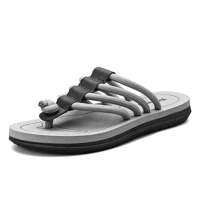 Summer Beach Flip Flops Men's Simple Four-rope Flip-flops Soft Bottom Light Men's Sandals
Summer Beach Flip Flops Men's Simple Four-rope Flip-flops Soft Bottom Light Men's Sandals