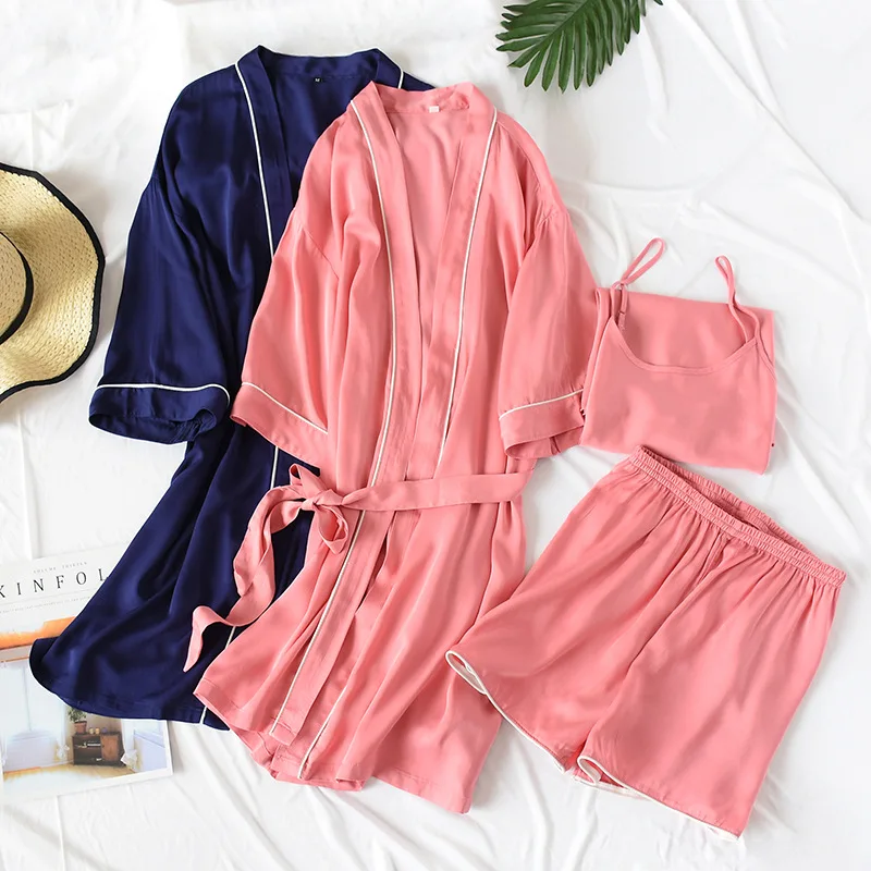 2021 new summer couple silk cotton thin three-piece suit ladies sexy mulberry silk strap nightgown shorts men loose sleepwear
2021 new summer couple silk cotton thin three-piece suit ladies sexy mulberry silk strap nightgown shorts men loose sleepwear