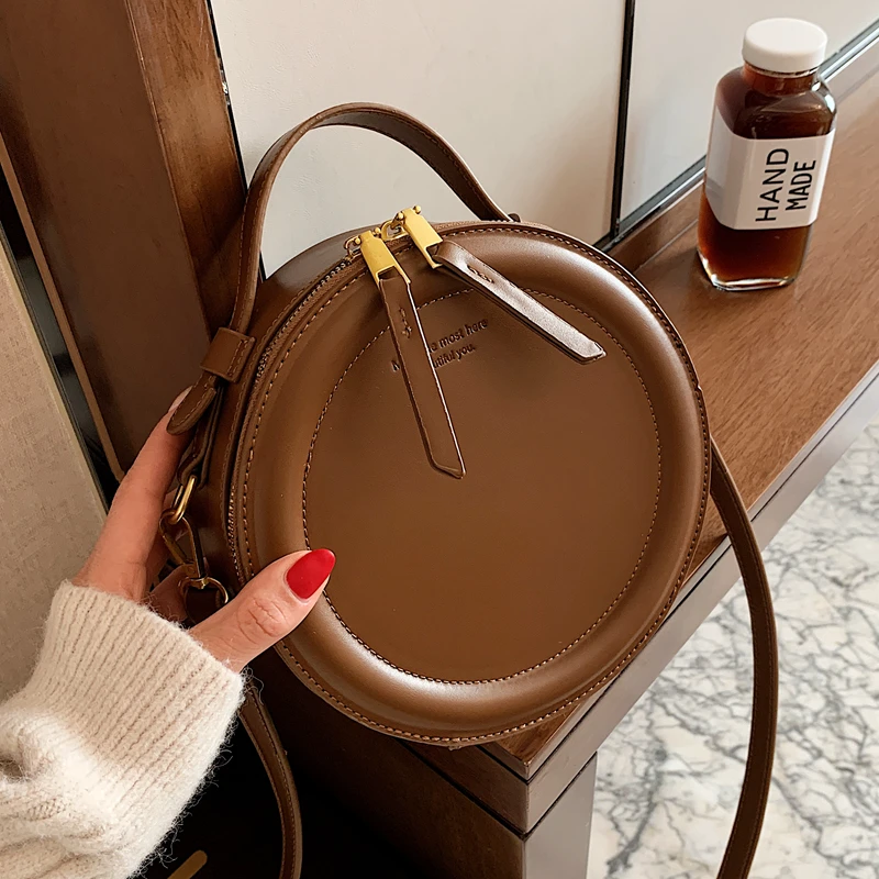 2021 New arrivals Ladies Round Handbags Luxury Purses Lady Retro Hand bags For Women
2021 New arrivals Ladies Round Handbags Luxury Purses Lady Retro Hand bags For Women