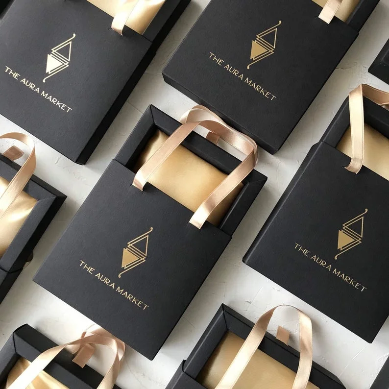 Luxury Personalized Custom Logo Design Colored Lipstick Candles Jewelry Gift Boxes, Customized
Luxury Personalized Custom Logo Design Colored Lipstick Candles Jewelry Gift Boxes, Customized