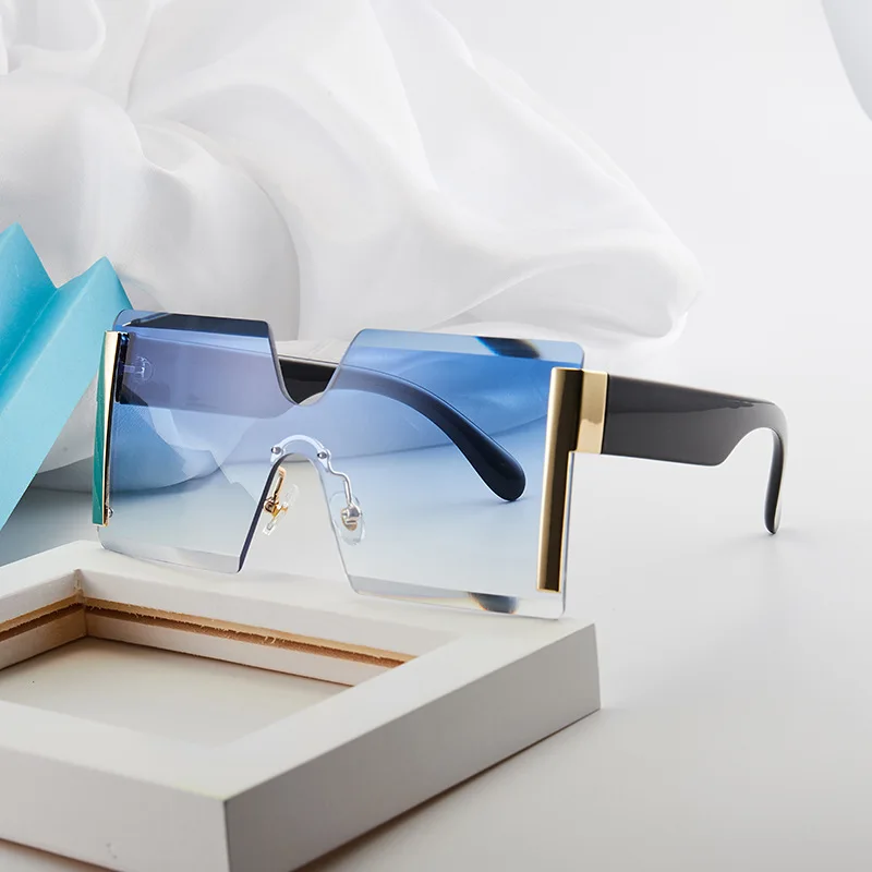 2021 New Vintage Metal Sunglasses Women Rimless Diamond Rimmed Sunglasses, 5 colors
2021 New Vintage Metal Sunglasses Women Rimless Diamond Rimmed Sunglasses, 5 colors