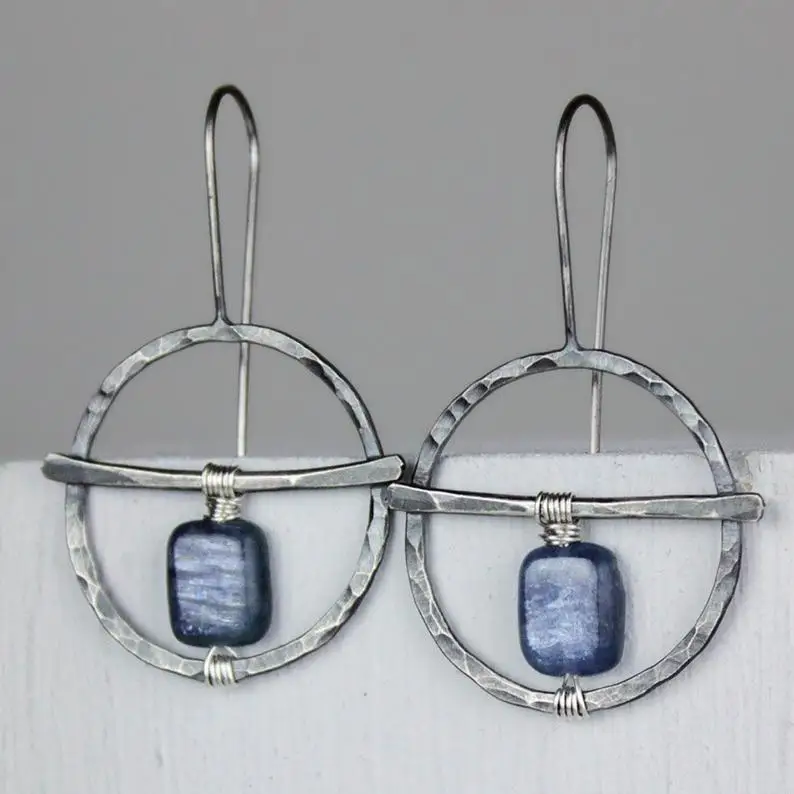 New design bohemian handmade silver ear ring natural lapis lazuli hoop earrings women jewelry, Picture shows
New design bohemian handmade silver ear ring natural lapis lazuli hoop earrings women jewelry, Picture shows