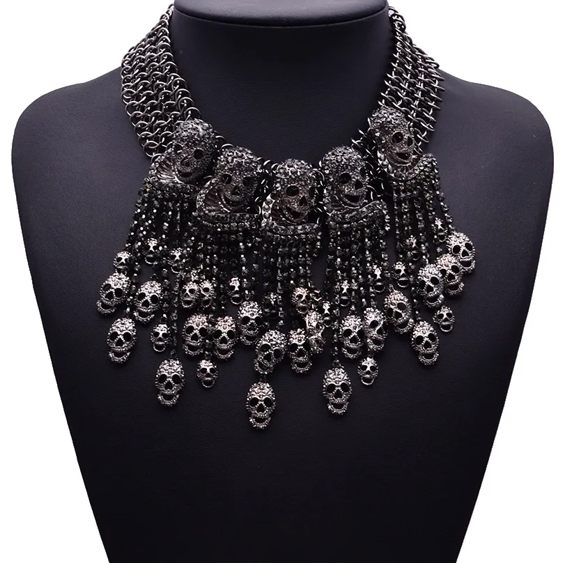 Skeleton Skull Pendants Choker Necklaces Handmade Fashion Jewelry Rhinestone Luxury Bib Statement Party Link Chain 1set/opp Bag
Skeleton Skull Pendants Choker Necklaces Handmade Fashion Jewelry Rhinestone Luxury Bib Statement Party Link Chain 1set/opp Bag
