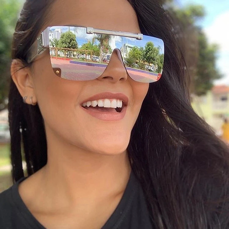 LZ2196E 2022 Ready Stock Men Fashion Square Sun Glasses Outdoor Flip Women Oversized Sunglasses wholesale
LZ2196E 2022 Ready Stock Men Fashion Square Sun Glasses Outdoor Flip Women Oversized Sunglasses wholesale