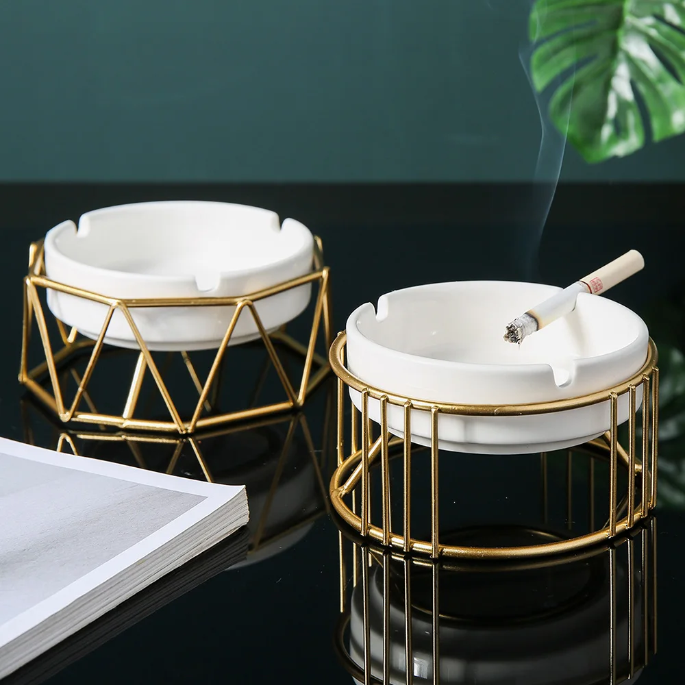 Nordic Creative ceramics Ashtray home Decoration Modern Home Decor white Ashtray Holder Hotel Office desktop living room Gift
Nordic Creative ceramics Ashtray home Decoration Modern Home Decor white Ashtray Holder Hotel Office desktop living room Gift