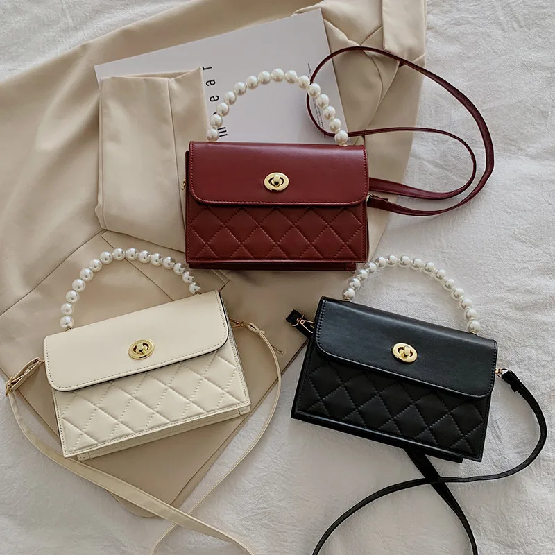 2021 Hot Sell Pearl Square Diamond Lattice Purse Lady Crossbody Bag Trendy Girls Hand Bags
2021 Hot Sell Pearl Square Diamond Lattice Purse Lady Crossbody Bag Trendy Girls Hand Bags