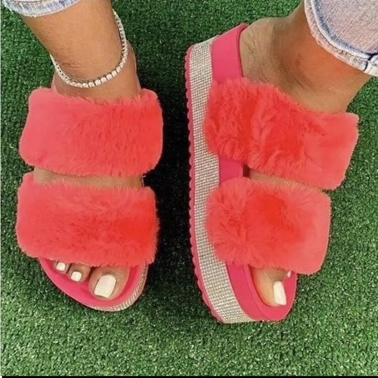 New Platform Women's Sandals 2020 Colorful Fluffy Fur Slippers For Women Shoes Ladies Soft Ladies Diamond House Slippers, Colour
New Platform Women's Sandals 2020 Colorful Fluffy Fur Slippers For Women Shoes Ladies Soft Ladies Diamond House Slippers, Colour