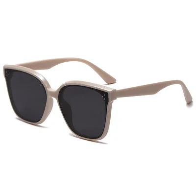 2021 New Sunglasses Ladies Modern Fashion Wild TR90 Polarized Glasses Rice Nail Trend Square Retro Sunglasses Men
2021 New Sunglasses Ladies Modern Fashion Wild TR90 Polarized Glasses Rice Nail Trend Square Retro Sunglasses Men