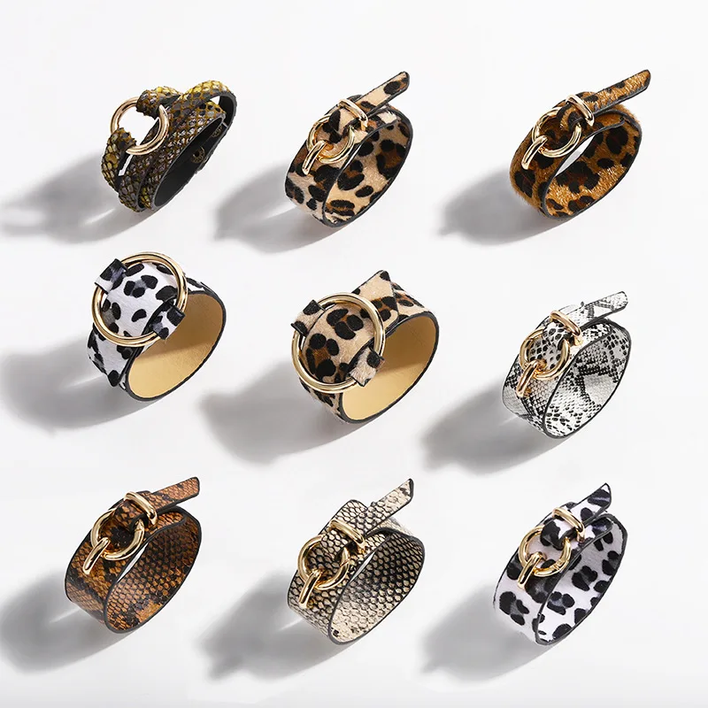 Fashionable leather bracelet with adjustable leather bracelet made of snakeskin and leopard print bracelet women
Fashionable leather bracelet with adjustable leather bracelet made of snakeskin and leopard print bracelet women
