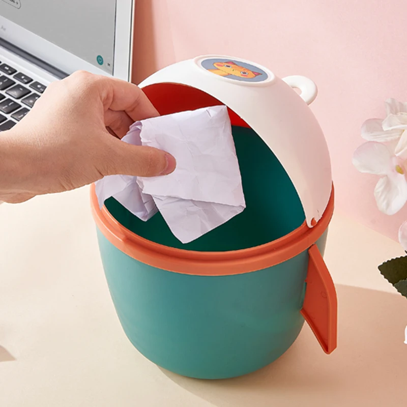 mini trash can plastic office Rolling Cover Type Small Waste Bin desktop trash can/
mini trash can plastic office Rolling Cover Type Small Waste Bin desktop trash can/