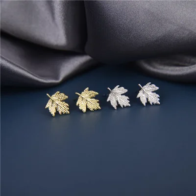 Elegant Women Jewelry S925 Sterling Silver Leaf Earrings Texture Real Gold Plated Maple Leaf Stud Earrings For Party Gift
Elegant Women Jewelry S925 Sterling Silver Leaf Earrings Texture Real Gold Plated Maple Leaf Stud Earrings For Party Gift