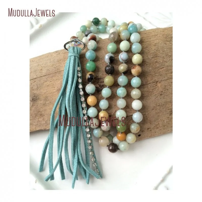 NM23848 Hand Knotted Amazonite Beads Necklace with Rhinestone Teal Leather Tassel Pendant Necklace for Women
NM23848 Hand Knotted Amazonite Beads Necklace with Rhinestone Teal Leather Tassel Pendant Necklace for Women