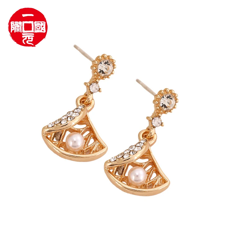 Internet explosion S925 silver needle stud earrings female long geometric earrings temperament wild stud earrings
Internet explosion S925 silver needle stud earrings female long geometric earrings temperament wild stud earrings