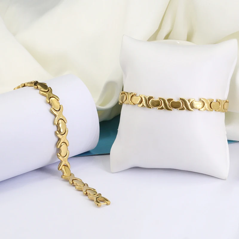 Hot gold bridal stainless steel xoxo african jewelry sets necklace for women and girls 
Hot gold bridal stainless steel xoxo african jewelry sets necklace for women and girls