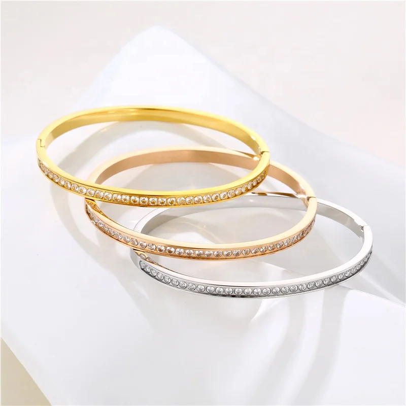 Wholesale Custom 18K Gold Plated Stainless Steel Bangle Bracelets with Pvd Cubic Zirconia Zircon Bracelets
Wholesale Custom 18K Gold Plated Stainless Steel Bangle Bracelets with Pvd Cubic Zirconia Zircon Bracelets