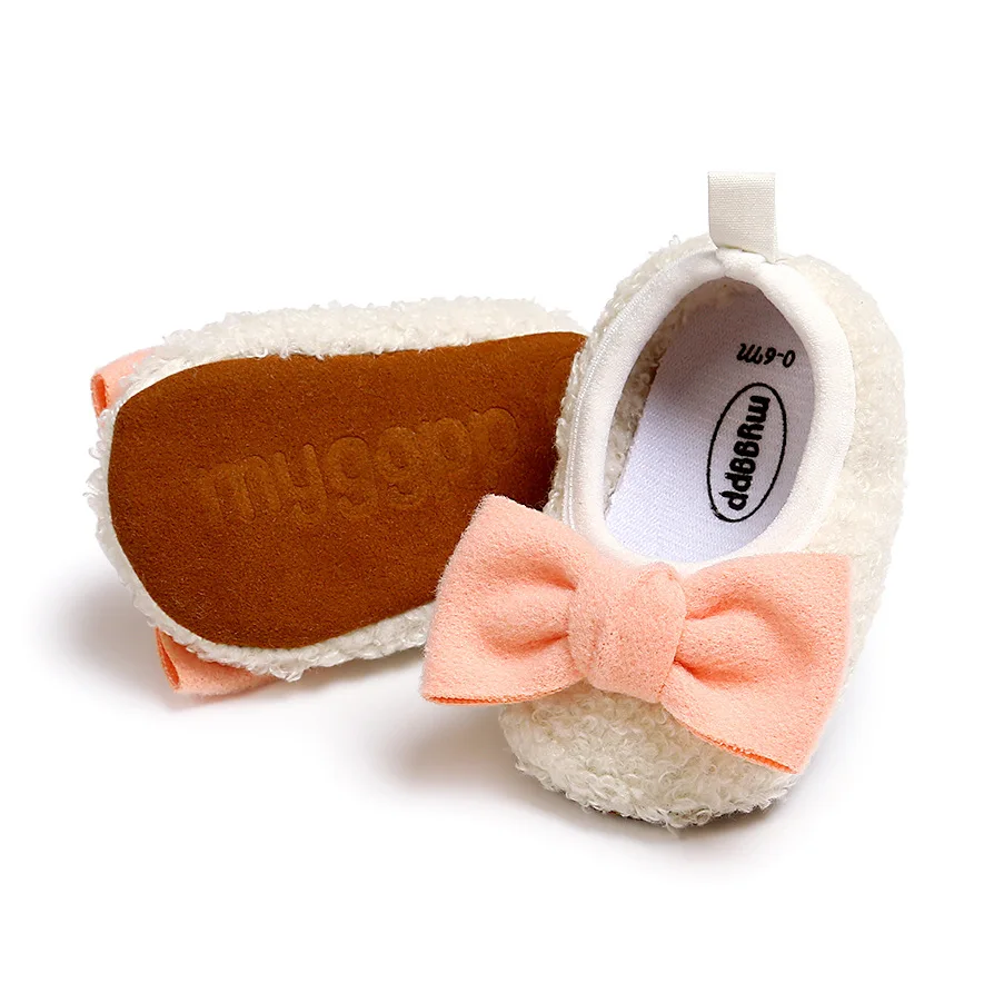 Beautiful Cute Candy Color Warm Woolen Cloth Soft Sole Toddler Baby Shoes for Boys and Girls manufacture