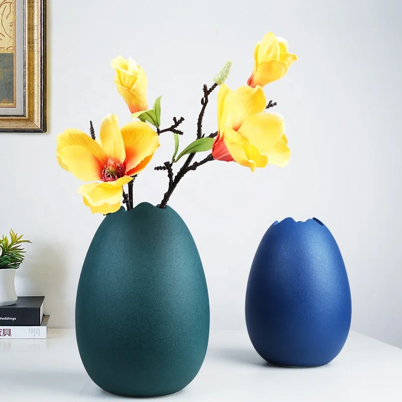 High Quality Decorative Luxury Porcelain Vases Ceramic Nordic Vases For Home Decor Modern Round Frosted Flower Vase
High Quality Decorative Luxury Porcelain Vases Ceramic Nordic Vases For Home Decor Modern Round Frosted Flower Vase