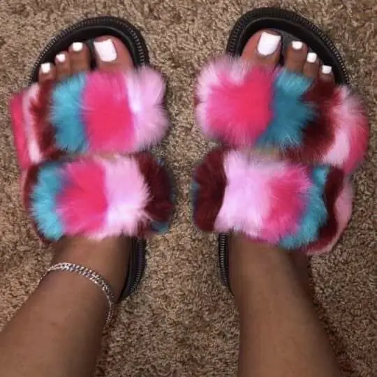 Fashion women real fur slippers fox fur slides wholesale, Color matching or can be customized according to requirements
Fashion women real fur slippers fox fur slides wholesale, Color matching or can be customized according to requirements