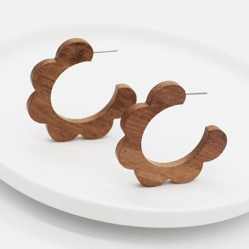 JUHU New personality fashion creative earrings retro C-shaped solid wood earrings ladies jewelry wholesale, Colorful
JUHU New personality fashion creative earrings retro C-shaped solid wood earrings ladies jewelry wholesale, Colorful