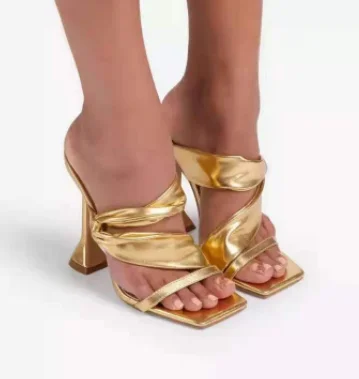 2021 New fashion Gold Lace up high heels women's shoes sandals With heel slippers heeled sandals 
2021 New fashion Gold Lace up high heels women's shoes sandals With heel slippers heeled sandals
