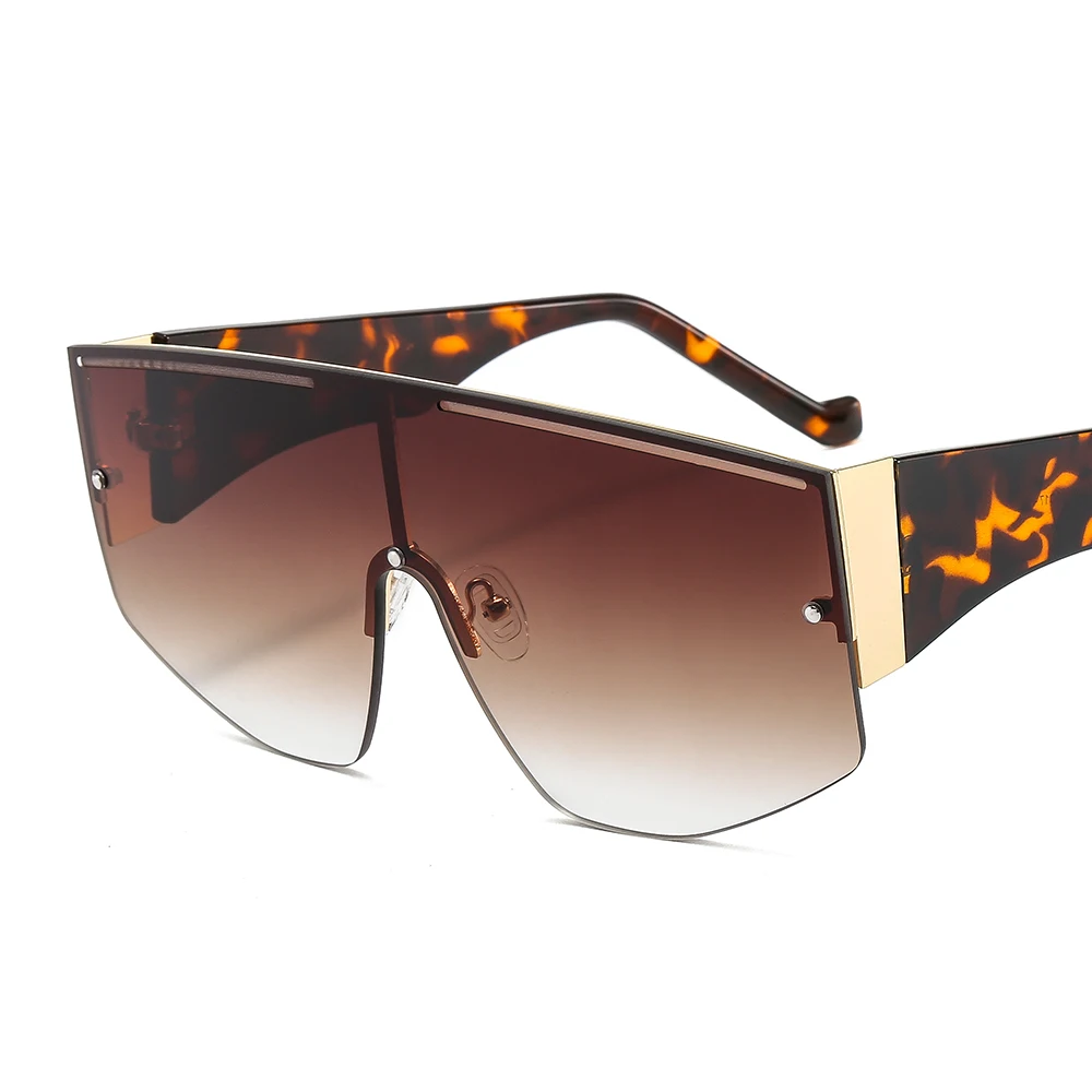 The New One-Piece Large-Frame Sun Glasses Anti-UV UV400 Men And Women Fashion Sunglasses 
The New One-Piece Large-Frame Sun Glasses Anti-UV UV400 Men And Women Fashion Sunglasses