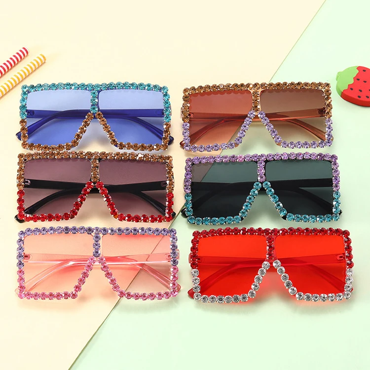 2021 Custom logo eco friendly luxury oversized toddler glasses rhinestone sunglasses kids
2021 Custom logo eco friendly luxury oversized toddler glasses rhinestone sunglasses kids