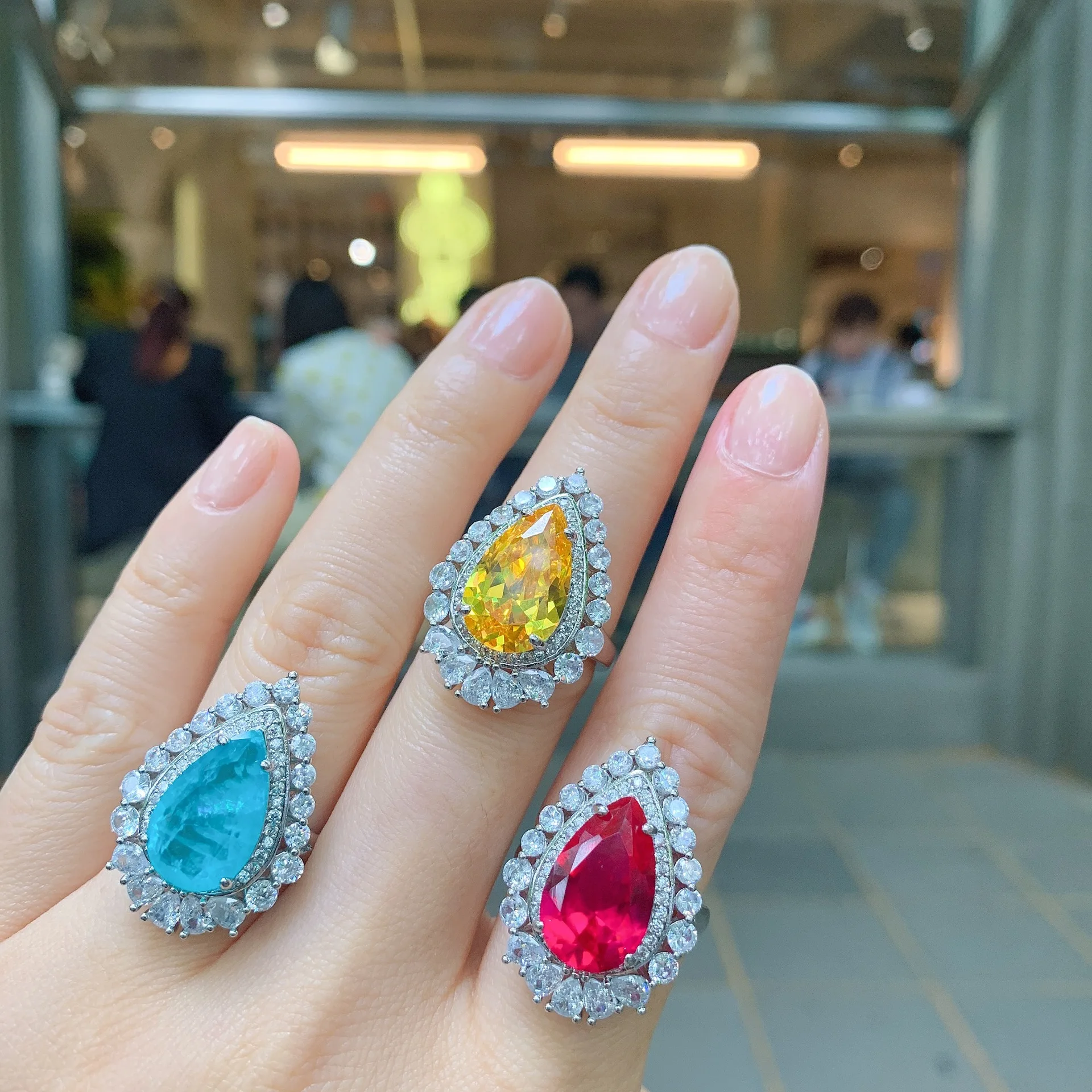 Luxury Cubic Zirconia Waterdrop Ring Women CZ Diamond Gem Adjustable Ring Wedding Jewelry
Luxury Cubic Zirconia Waterdrop Ring Women CZ Diamond Gem Adjustable Ring Wedding Jewelry