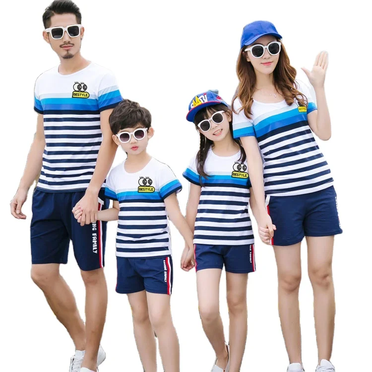 2021s Newest design hot seling T shirt and short pants for families suits summer, Blue
2021s Newest design hot seling T shirt and short pants for families suits summer, Blue