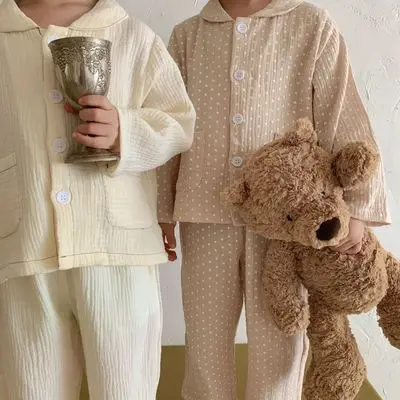 2021 autumn new children's pajamas wave point long-sleeved + trousers two-piece suit girls clothing sets
2021 autumn new children's pajamas wave point long-sleeved + trousers two-piece suit girls clothing sets
