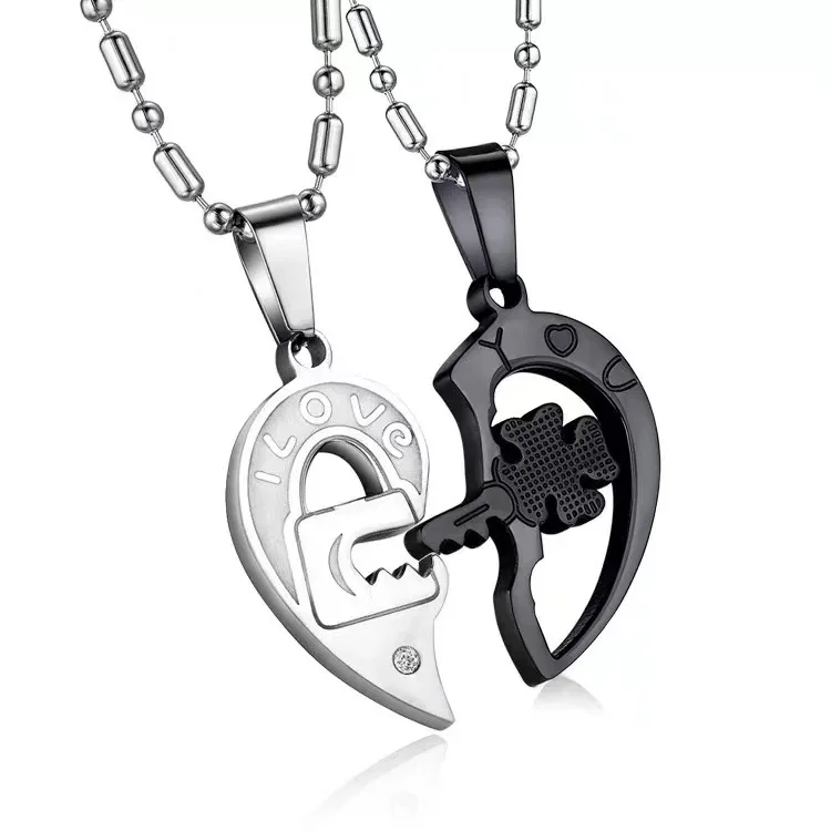 2022 New Arrival 2pcs Colorful Couple Heart Key Necklace Stainless Steel Half Heart Couple Necklace For Women And Girls
2022 New Arrival 2pcs Colorful Couple Heart Key Necklace Stainless Steel Half Heart Couple Necklace For Women And Girls