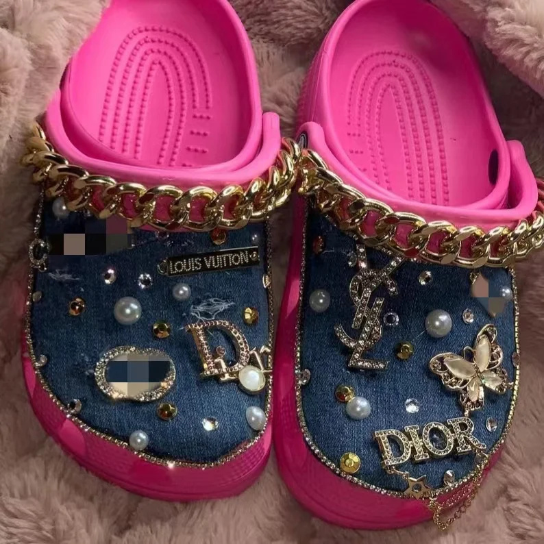 New Design Big name diamond chains and pearls bling Girl Gift corc Decoration luxury shoes croc charms luxury metal, Picture
New Design Big name diamond chains and pearls bling Girl Gift corc Decoration luxury shoes croc charms luxury metal, Picture