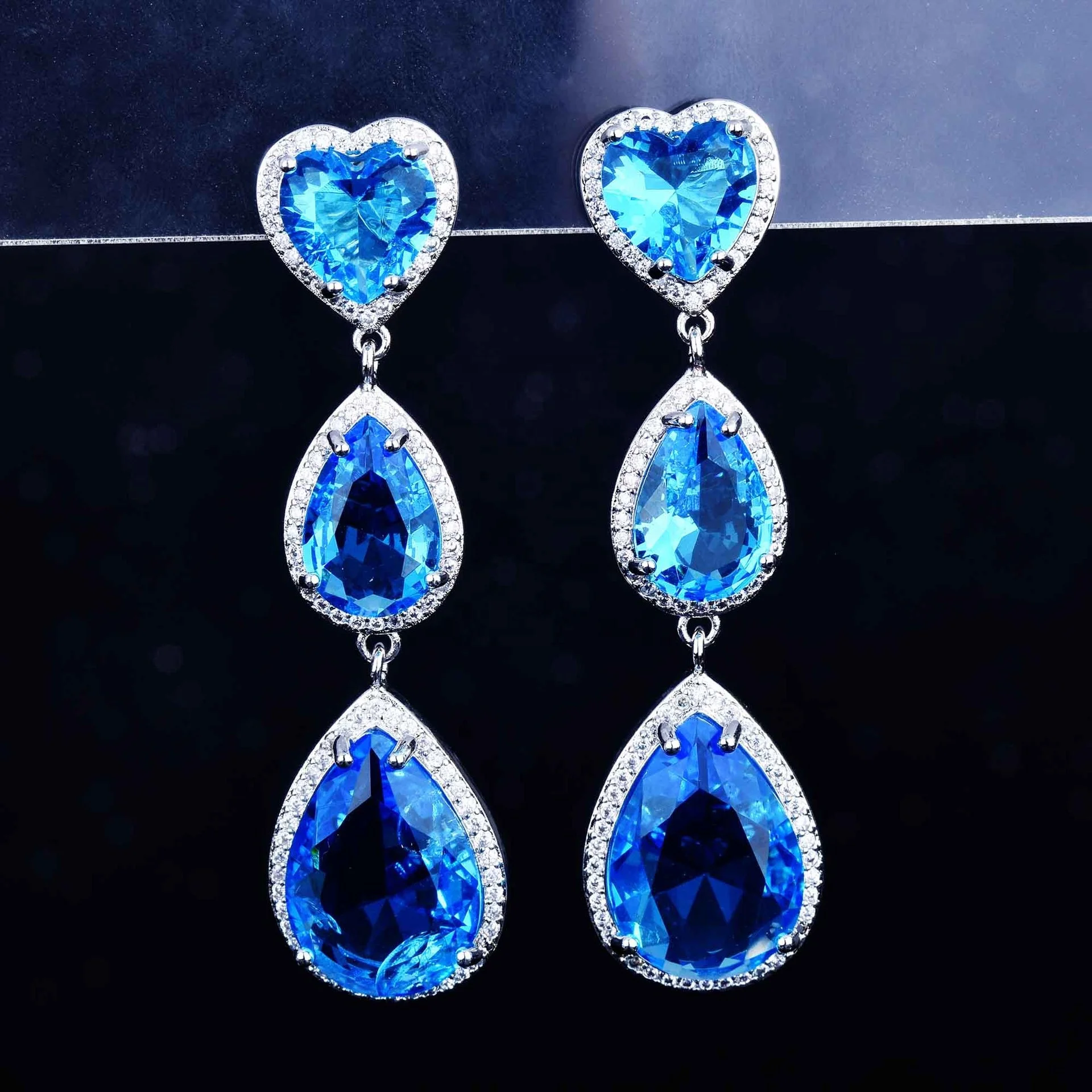Luxury Water Drop Long Earrings Blue Zircon Fashion Geometry Jewelry For Women Wedding Engagement Anniversary Birthday Gifts, Customized color
Luxury Water Drop Long Earrings Blue Zircon Fashion Geometry Jewelry For Women Wedding Engagement Anniversary Birthday Gifts, Customized color