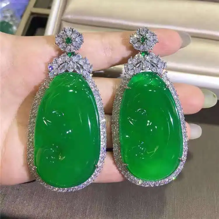 Certified High Ice Chalcedony 925 Inlaid Full Diamond Chalcedony Ruyi Pendant Pendants Choker
Certified High Ice Chalcedony 925 Inlaid Full Diamond Chalcedony Ruyi Pendant Pendants Choker