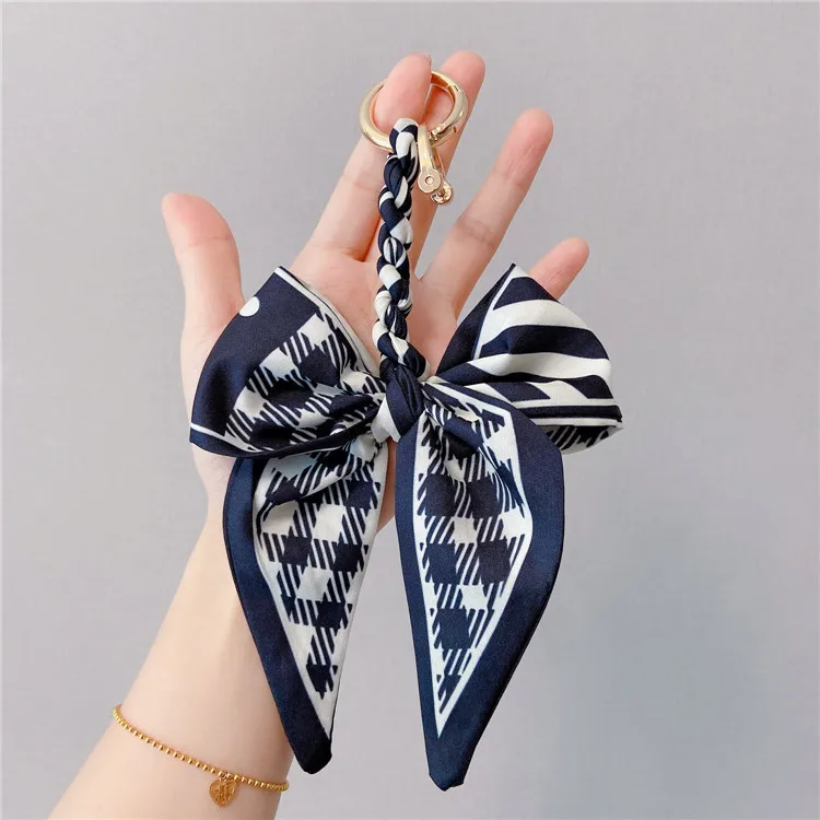 New Color Creative Silk Scarf Key Chain Bag Pendant Horseshoe Buckle Car Anti-lost Ribbon Bow Accessories, Customized color
New Color Creative Silk Scarf Key Chain Bag Pendant Horseshoe Buckle Car Anti-lost Ribbon Bow Accessories, Customized color