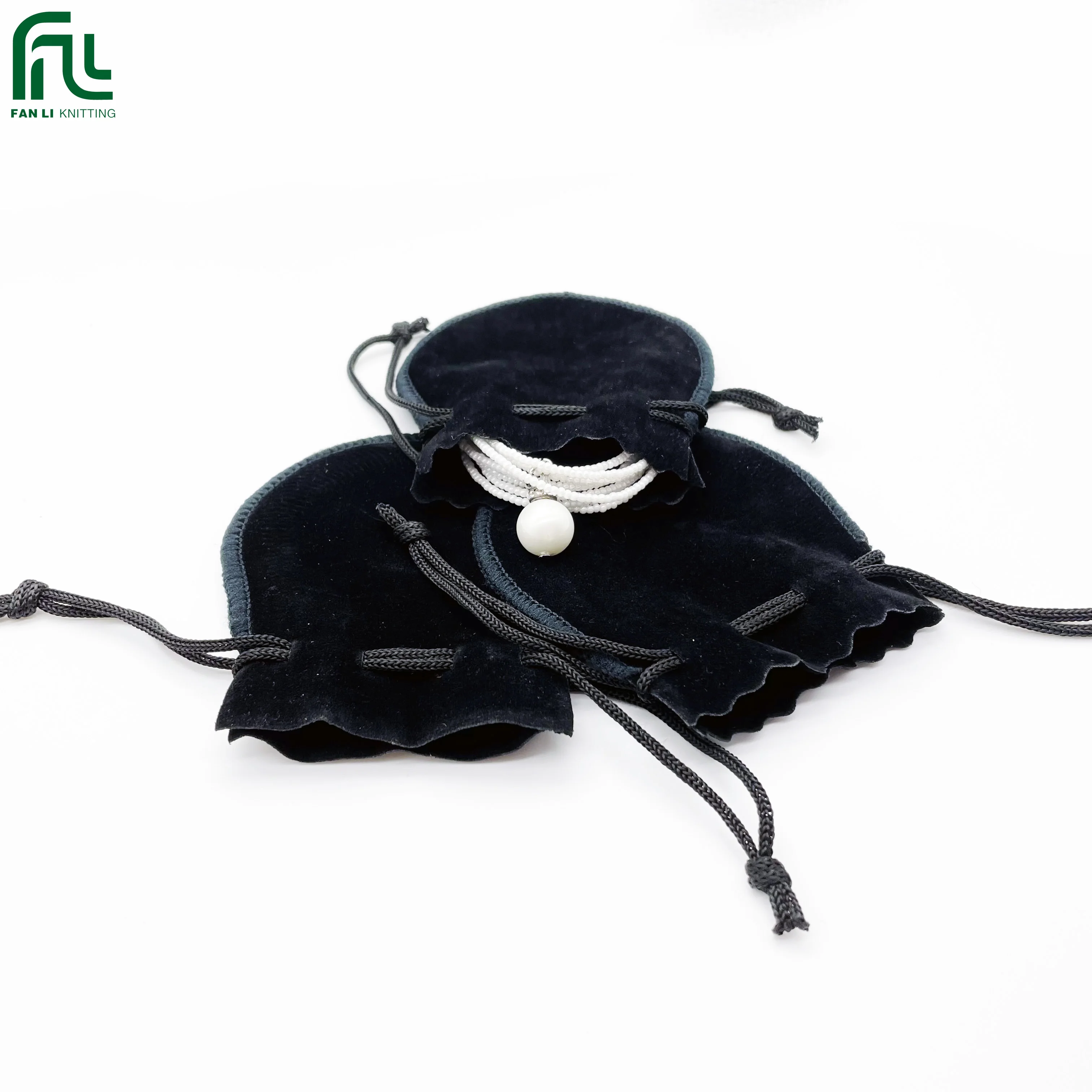 Factory Price Jewellery Gift Bags Velvet Pouch Jewellery Box And Bags With Many Colors, Black or customized colour
Factory Price Jewellery Gift Bags Velvet Pouch Jewellery Box And Bags With Many Colors, Black or customized colour