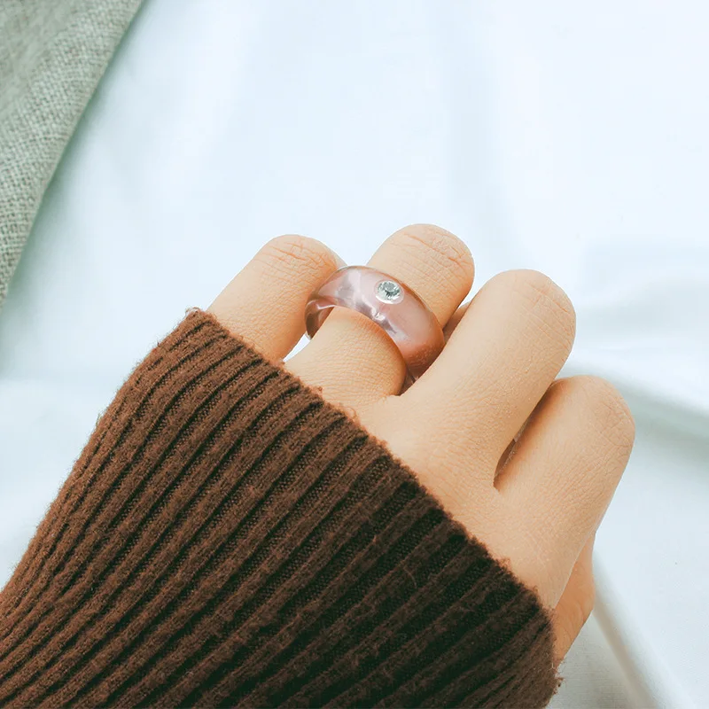 Retro Inlaid Acrylic Diamond Multicolor Candy Color Sweet Personality Temperament Plastic Resin Ring Couple
Retro Inlaid Acrylic Diamond Multicolor Candy Color Sweet Personality Temperament Plastic Resin Ring Couple