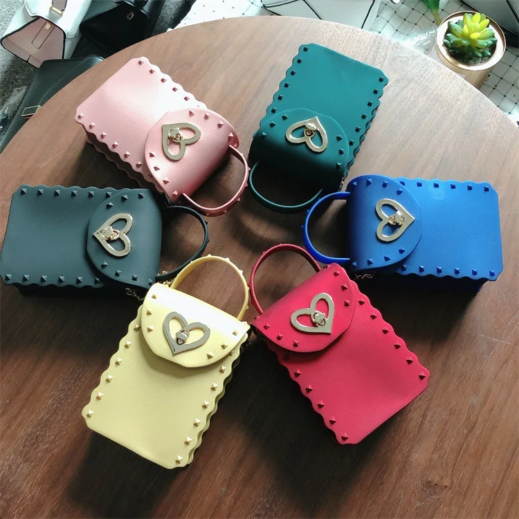 TS9358 Summer cute 2021 mini Jelly Purse phone purse Women Handbags PVC Small Mini Handbags for Kids Candy Jelly Bags
TS9358 Summer cute 2021 mini Jelly Purse phone purse Women Handbags PVC Small Mini Handbags for Kids Candy Jelly Bags