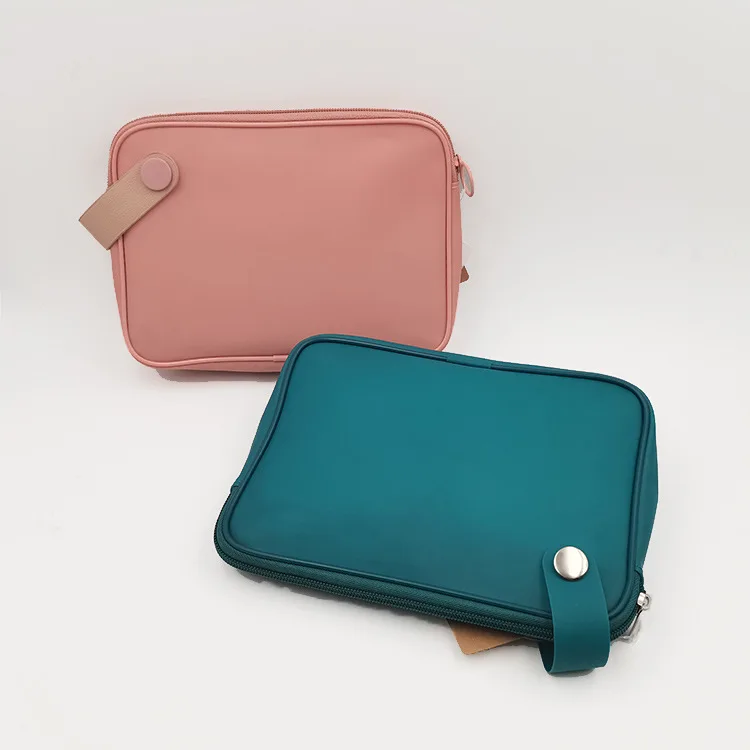 HONGXI ODM Wholesale Fashion Custom Logo PU Women Beauty Cosmetics Pouch Packing Cheap Purse Makeup Bag, Customized colors
HONGXI ODM Wholesale Fashion Custom Logo PU Women Beauty Cosmetics Pouch Packing Cheap Purse Makeup Bag, Customized colors