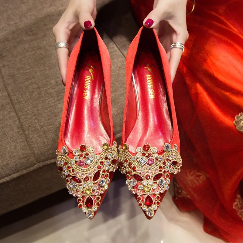 Chinese bridal shoes red traditional Oriental Chinatown wedding shoes low heel pump shoes, Red, lt pink, fuxia
Chinese bridal shoes red traditional Oriental Chinatown wedding shoes low heel pump shoes, Red, lt pink, fuxia