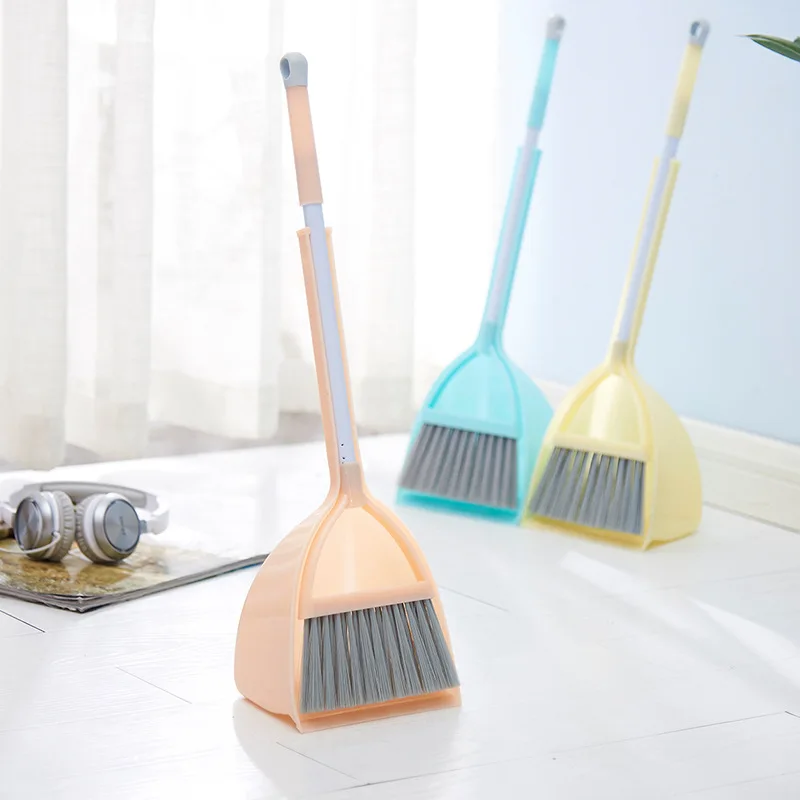 BBA180 Practical Function Small Portable Mini Soft Fur Plastic Detachable Clean Broom Child Kindergarten Broom, Blue,yellow,pink,white
BBA180 Practical Function Small Portable Mini Soft Fur Plastic Detachable Clean Broom Child Kindergarten Broom, Blue,yellow,pink,white