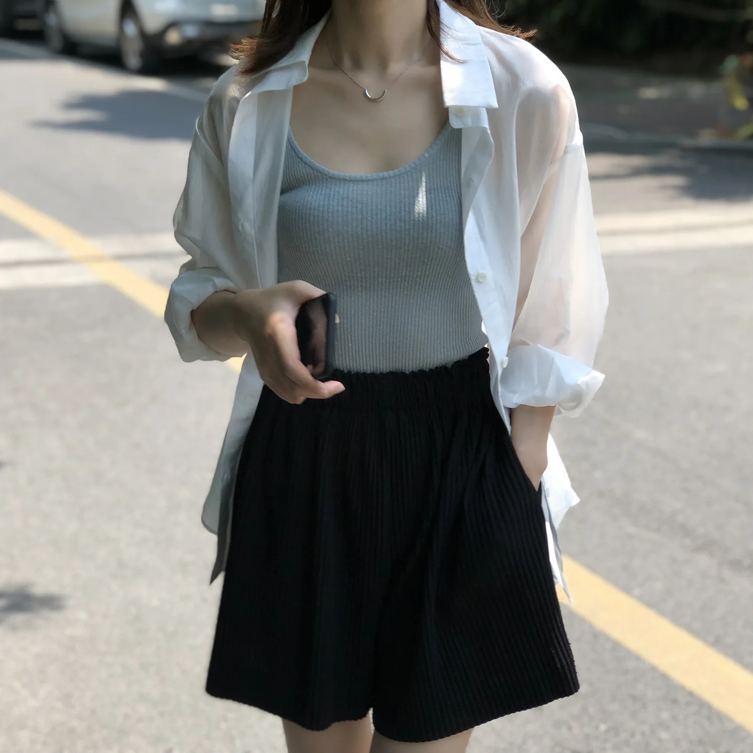 BL830022 summer fashion long sleeve lightweight sunscreen clothing women designer lace up blouses ladies tops
BL830022 summer fashion long sleeve lightweight sunscreen clothing women designer lace up blouses ladies tops
